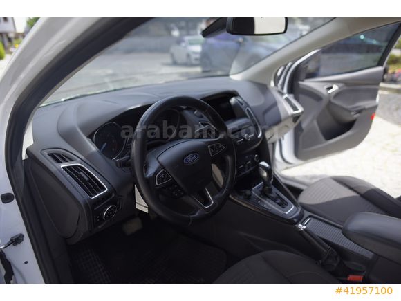 2015 Ford Focus 1.5 TDCi Titanium