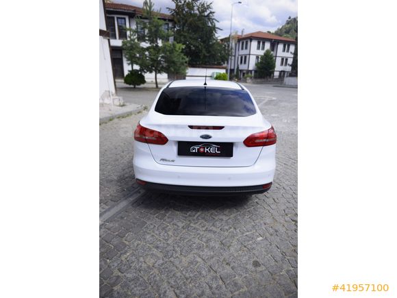 2015 Ford Focus 1.5 TDCi Titanium