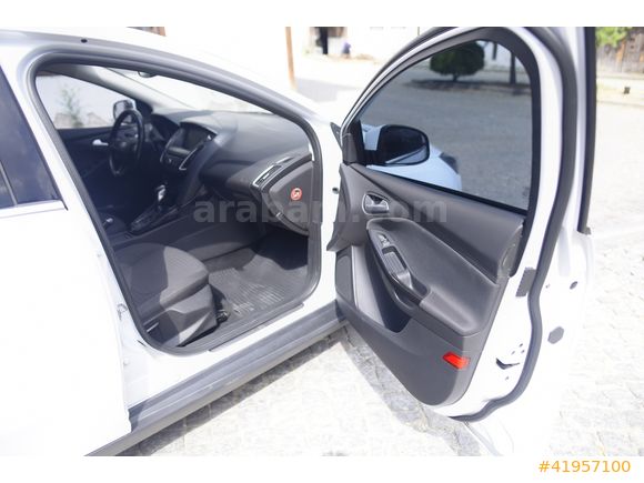 Hatasız 2015 Ford Focus 1.5 TDCi Titanium
