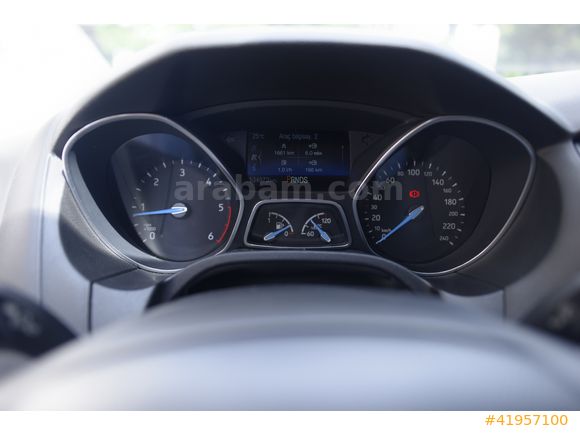 Hatasız 2015 Ford Focus 1.5 TDCi Titanium