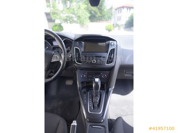 Hatasız 2015 Ford Focus 1.5 TDCi Titanium