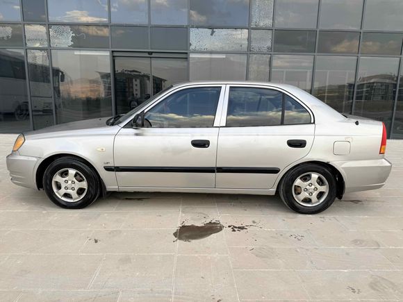 Sahibinden Hyundai Accent 1.3 Admire 2004 Model 