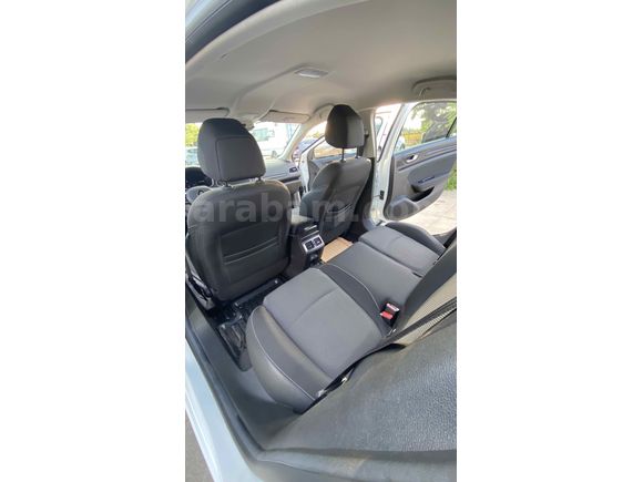 Sahibinden Renault Megane 1.3 TCe Touch 2025 Model 