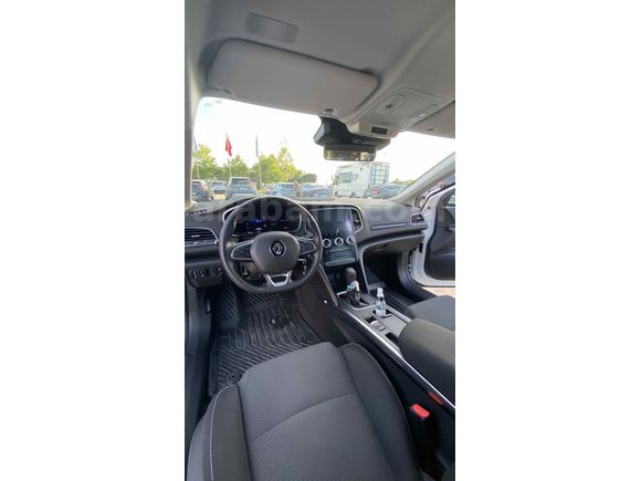 Sahibinden Renault Megane 1.3 TCe Touch 2025 Model 