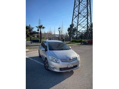Memurdan Toyota Auris 1.4 D-4D Comfort Extra 2011 Model