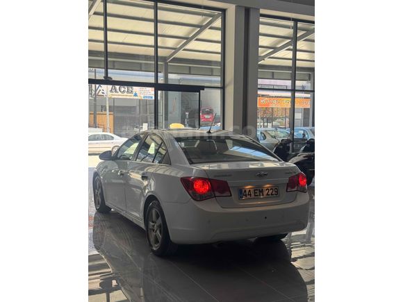 Sahibinden Chevrolet Cruze 1.6 LS Plus 2011 Model 