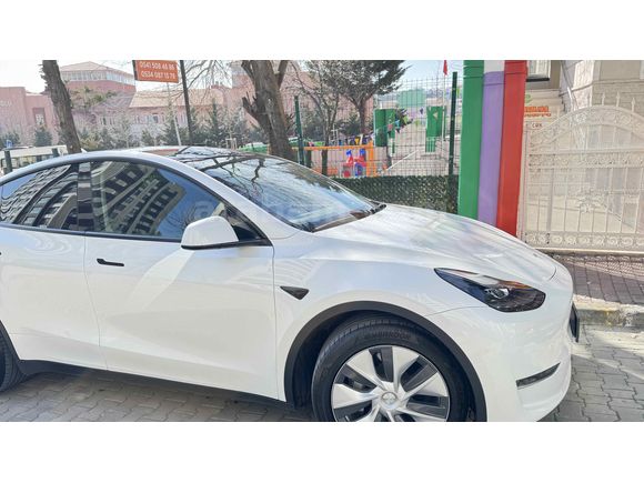 Sahibinden Tesla Model Y Long Range AWD 2023 Model 