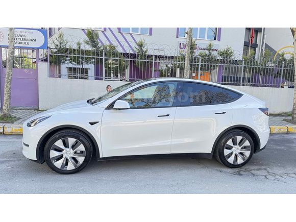Sahibinden Tesla Model Y Long Range AWD 2023 Model 