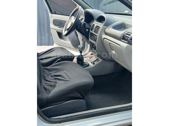Sahibinden Renault Clio 1.4 Expression 2004 Model