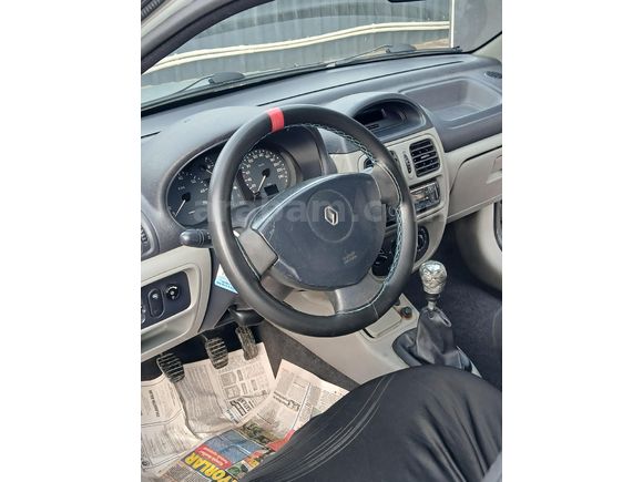 Sahibinden Renault Clio 1.4 Expression 2004 Model