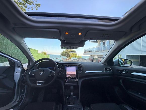 Full Donanım - Sahibinden Renault Megane 1.3 TCe Icon 2025