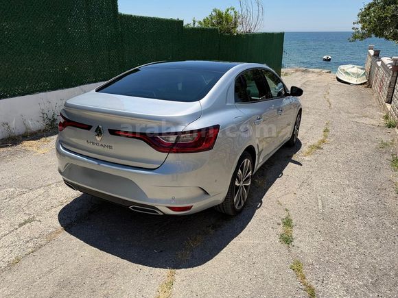 Full Donanım - Sahibinden Renault Megane 1.3 TCe Icon 2025