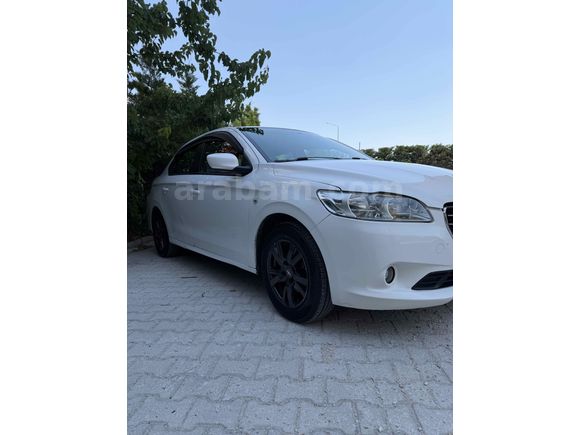 Acil satılık Peugeot 301 