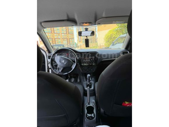 Acil satılık Peugeot 301 