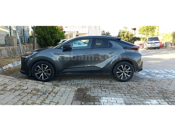 Sahibinden Toyota C-HR 1.8 Hybrid Passion 2024 Model