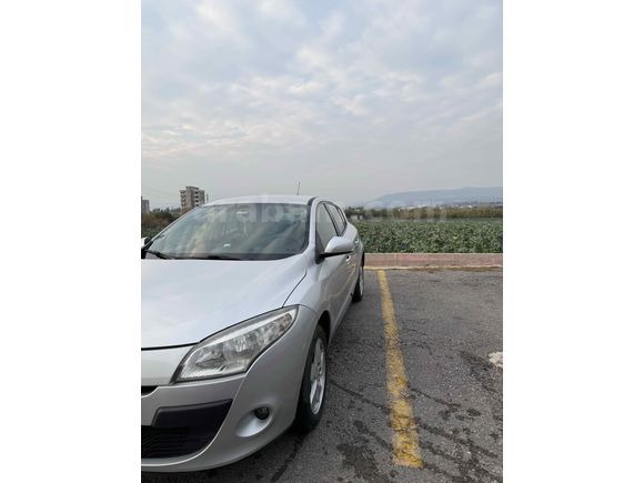 Sahibinden Renault Megane 1.6 Expression 2010 Model 
