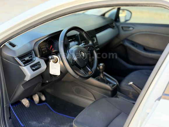 Sahibinden Renault Clio 1.0 SCe Joy 2022 Model 