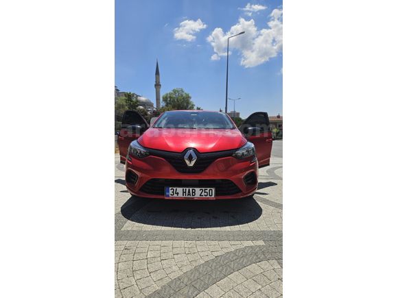 Sahibinden, Temiz, 2023 Model Kırmızı Clio
