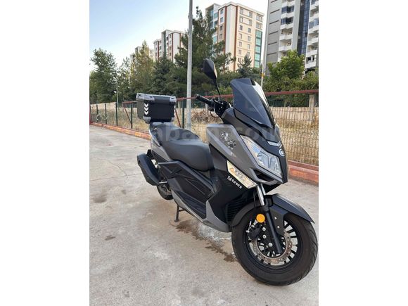 B EHLİYETİ ile KULLANILABİLİR Yuki T9 Strom Maxi 125 