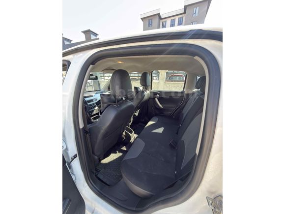 Sahibinden Citroen C3 1.4 e-HDi Confort 2013 Model 