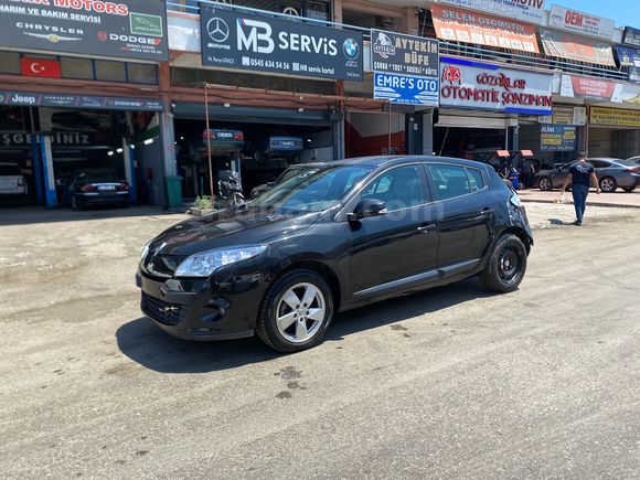ÇALIŞIR YÜRÜR 2011 RENAULT MEGANE EXPRESSION 1.6I OTOMATİK LPG