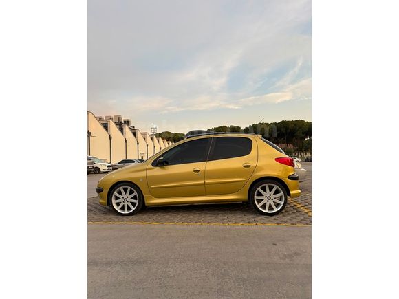 Sahibinden Peugeot 206 1.4 HDi Panoramic 2005 Model 