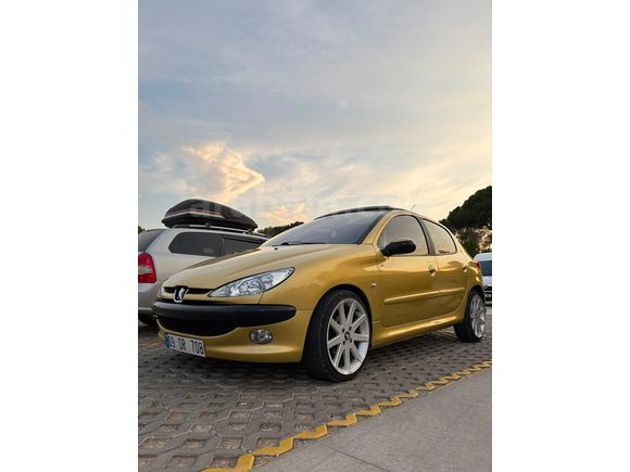 Sahibinden Peugeot 206 1.4 HDi Panoramic 2005 Model 