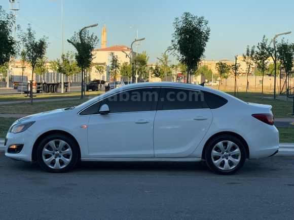 Sahibinden acil acil satılık Opel Astra 1.6 CDTI Edition 2014 Model