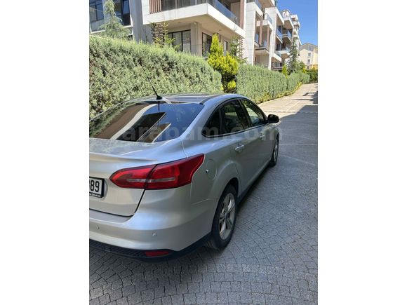 Sahibinden Ford Focus 1.5 TDCi Style 2015 Model 