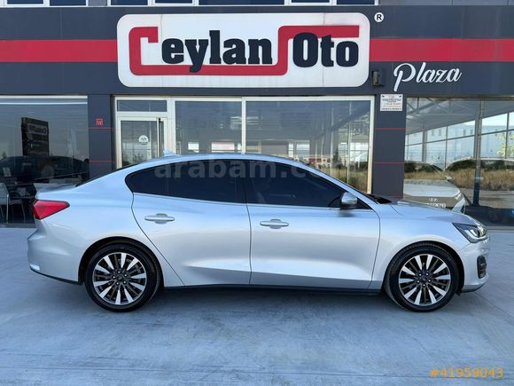 =ESCET CEYLAN OTO PLAZA=2024 MODEL FORD FOCUS