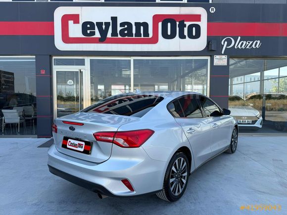 =ESCET CEYLAN OTO PLAZA=2024 MODEL FORD FOCUS