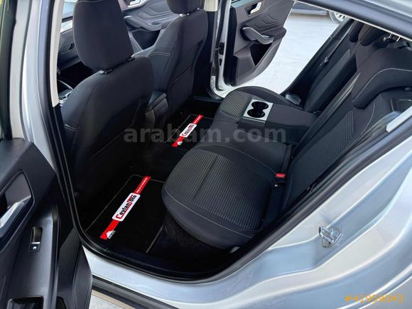 =ESCET CEYLAN OTO PLAZA=2024 MODEL FORD FOCUS