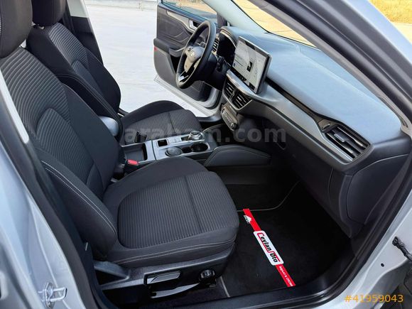 =ESCET CEYLAN OTO PLAZA=2024 MODEL FORD FOCUS
