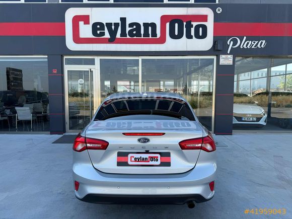 =ESCET CEYLAN OTO PLAZA=2024 MODEL FORD FOCUS