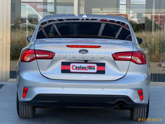 =ESCET CEYLAN OTO PLAZA=2024 MODEL FORD FOCUS