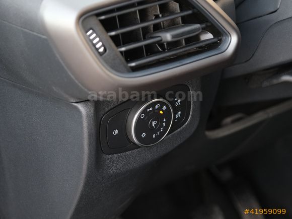 OTOSTORE'DAN Tourneo Courier 1.5 D EcoBlue Trend 2025