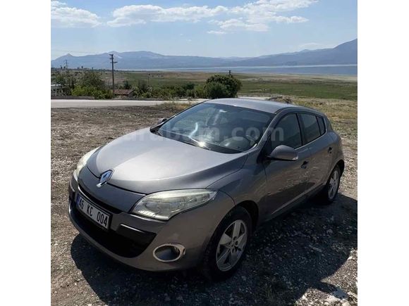 Galeriden Renault Megane 1.6 Expression 2012 Model Bursa