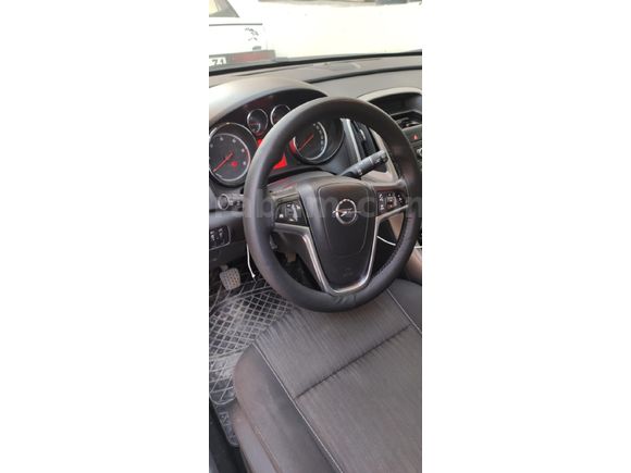 Opel Astra memurdan )