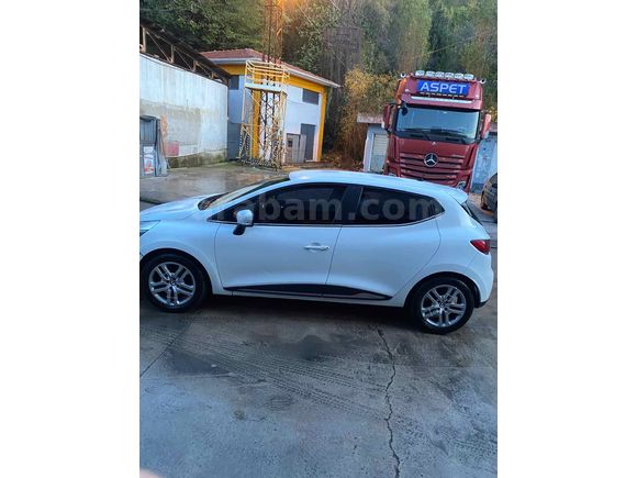 Sahibinden Renault Clio 1.5 dCi Joy 2016 AİRBAGLER ORİJİNAL TRAMER 503  TL 