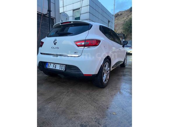 Sahibinden Renault Clio 1.5 dCi Joy 2016 AİRBAGLER ORİJİNAL TRAMER 503  TL 