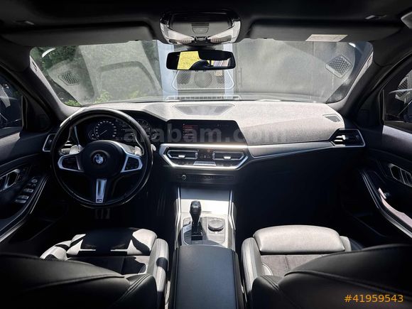 2021 BMW 320i M SPORT