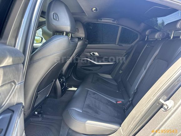 2021 BMW 320i M SPORT