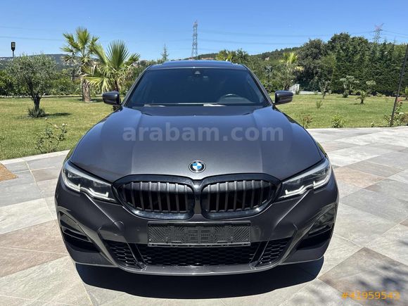 2021 BMW 320i M SPORT
