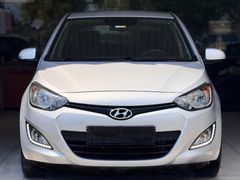 2015 ÇIKIŞLI-TAM OTOMATİK-ENDOLUSU-GERİ GÖRÜŞ-NAV.-AUTO FAR YAĞMUR-ELK AYNA-ÇOK TEMİZ-93KM