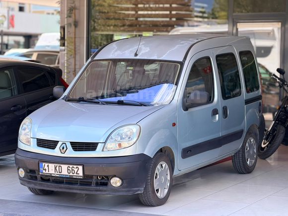 ÇOK DİRİ-YÜRÜR GÜZEL-1.5DCi- ÇİFT SÜRGÜ-KLİMA-HERŞEY AKTİF-DOLU