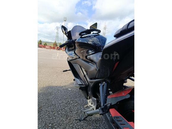Sahibinden Yamaha YZF R25 ABS