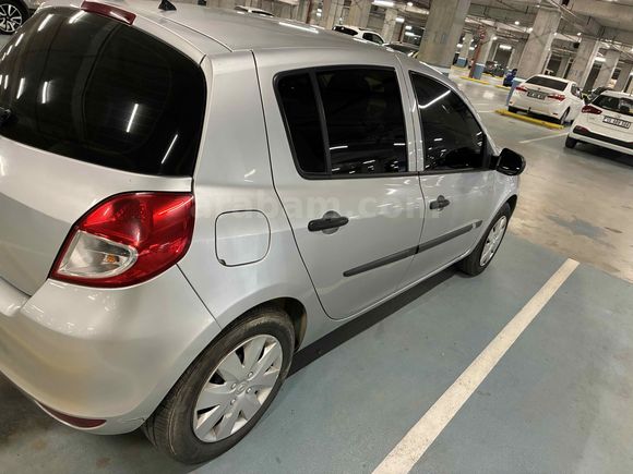 Sahibinden Renault Clio 1.2 Authentique 2010 Model 