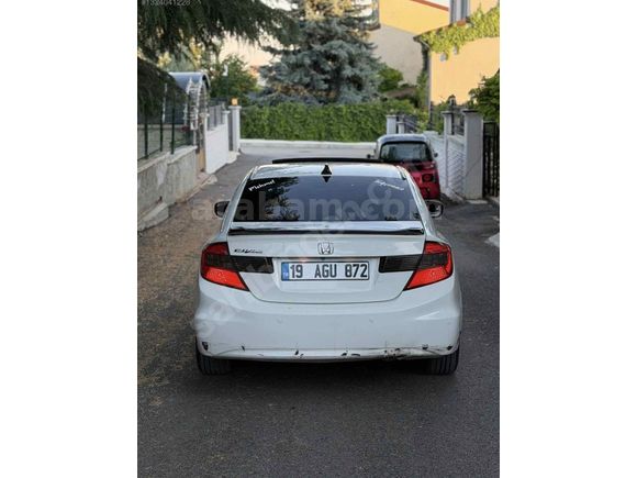 Sahibinden Honda Civic 1.6i VTEC Eco Elegance 2012 Model 