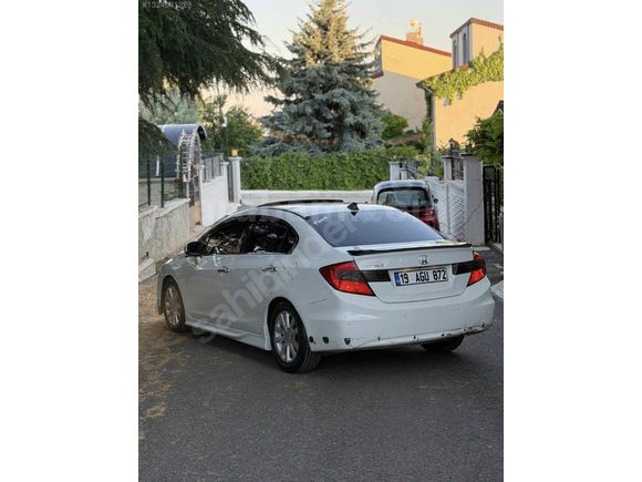 Sahibinden Honda Civic 1.6i VTEC Eco Elegance 2012 Model 