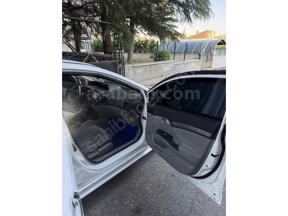 Sahibinden Honda Civic 1.6i VTEC Eco Elegance 2012 Model 